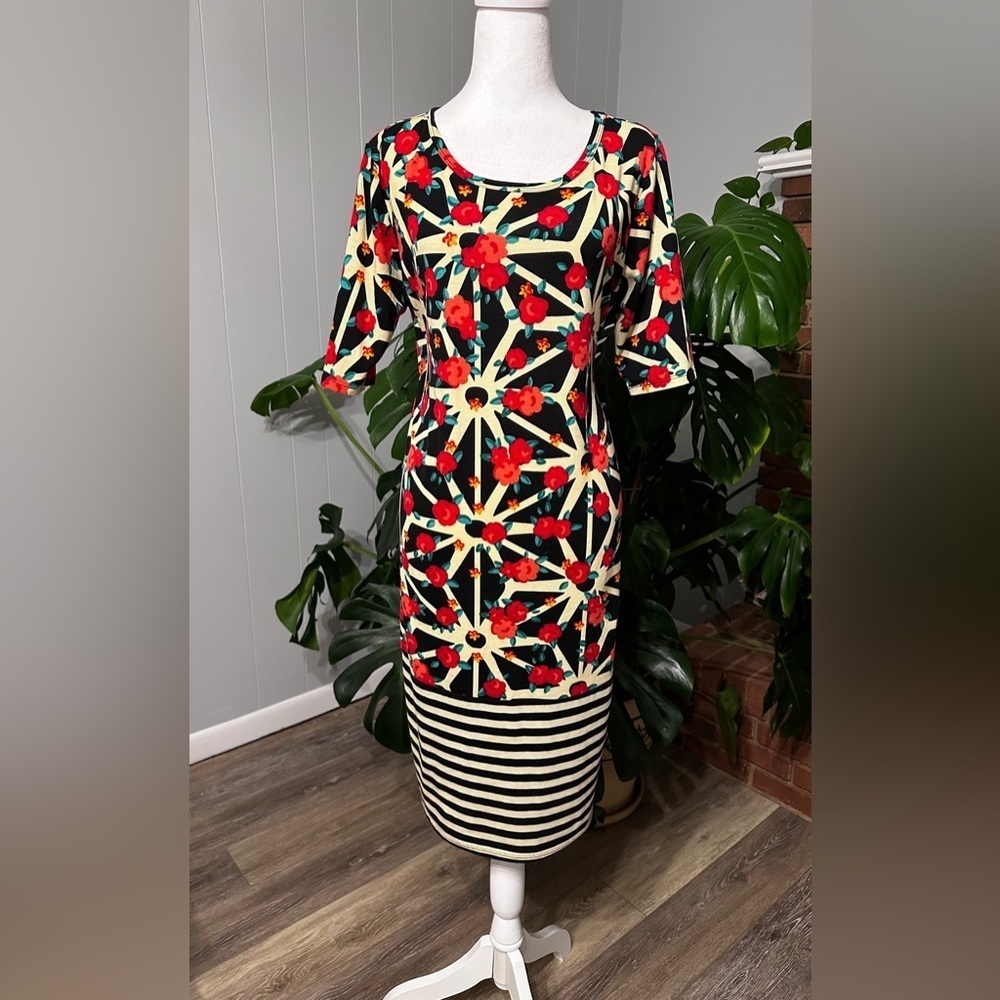🛍️LuLaRoe  multi color stretch midi dress Size L